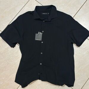 New never worn Dstrct&Row men’s shirt size L